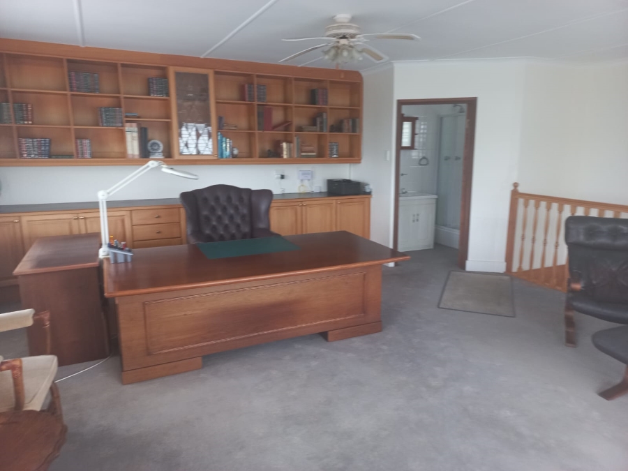 4 Bedroom Property for Sale in Gonubie Eastern Cape